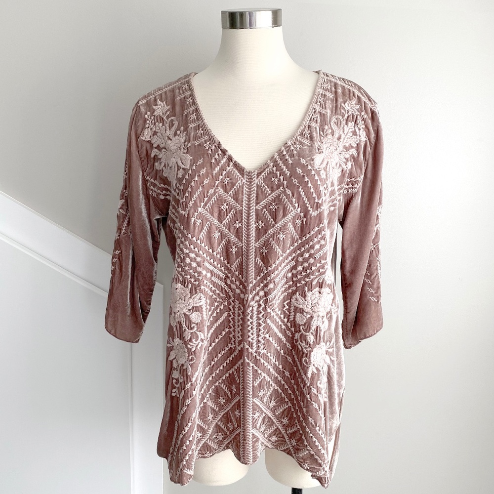 Johnny Was Los Angeles Embroidered Velvet Tunic Top Pink Champagne - Size M